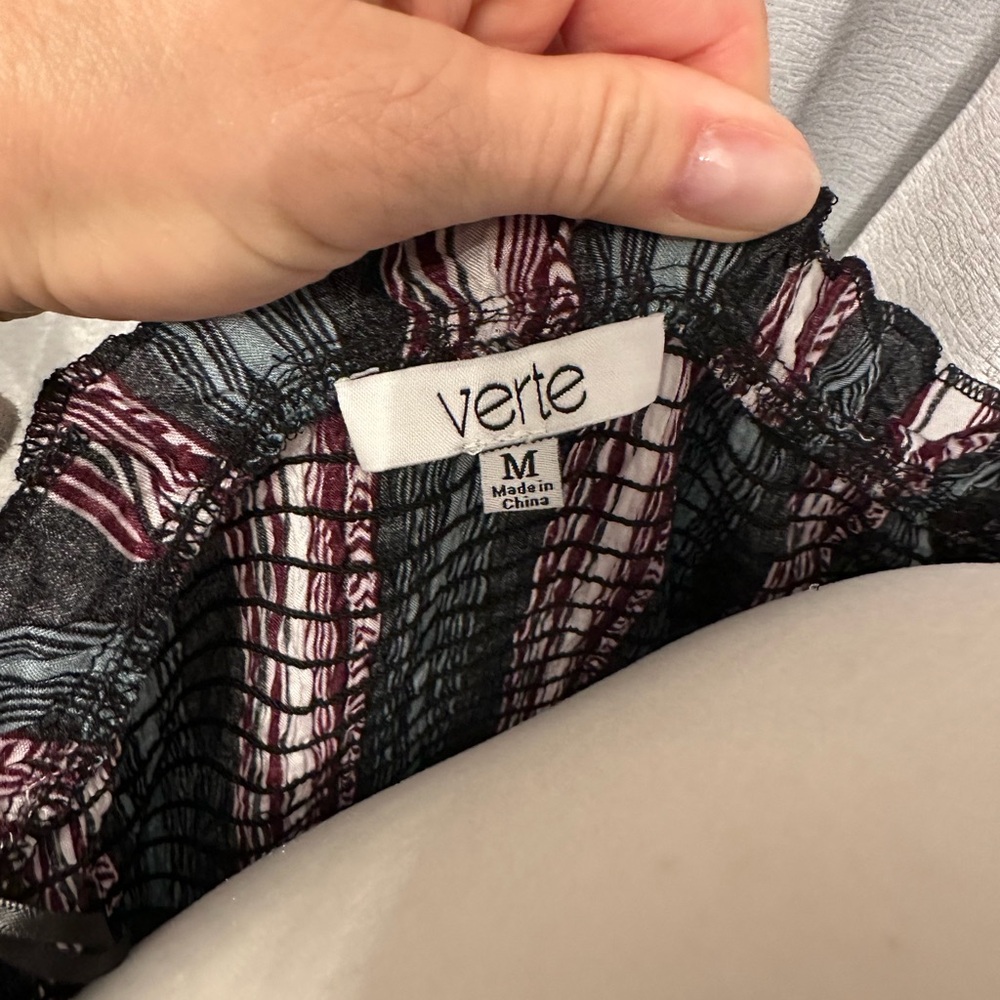 Striped Off-Shoulder Ruffle Top - Picture 3 of 4